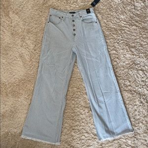 NEW W/TAGS - Abercrombie Striped Pants